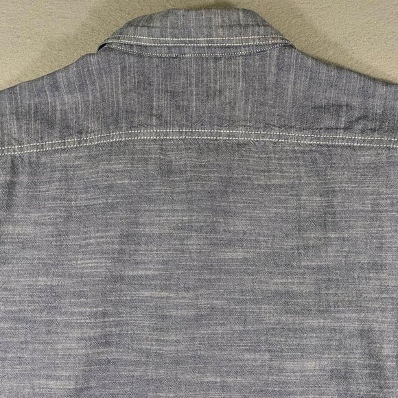 Woolrich Chambrey Shirt Mens XL Button Up Denim Blue Short Sleeve Vacation Beach - Picture 5 of 12